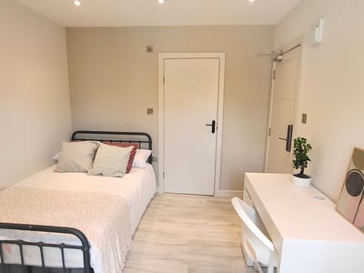 House Addison Gardens in Greater London