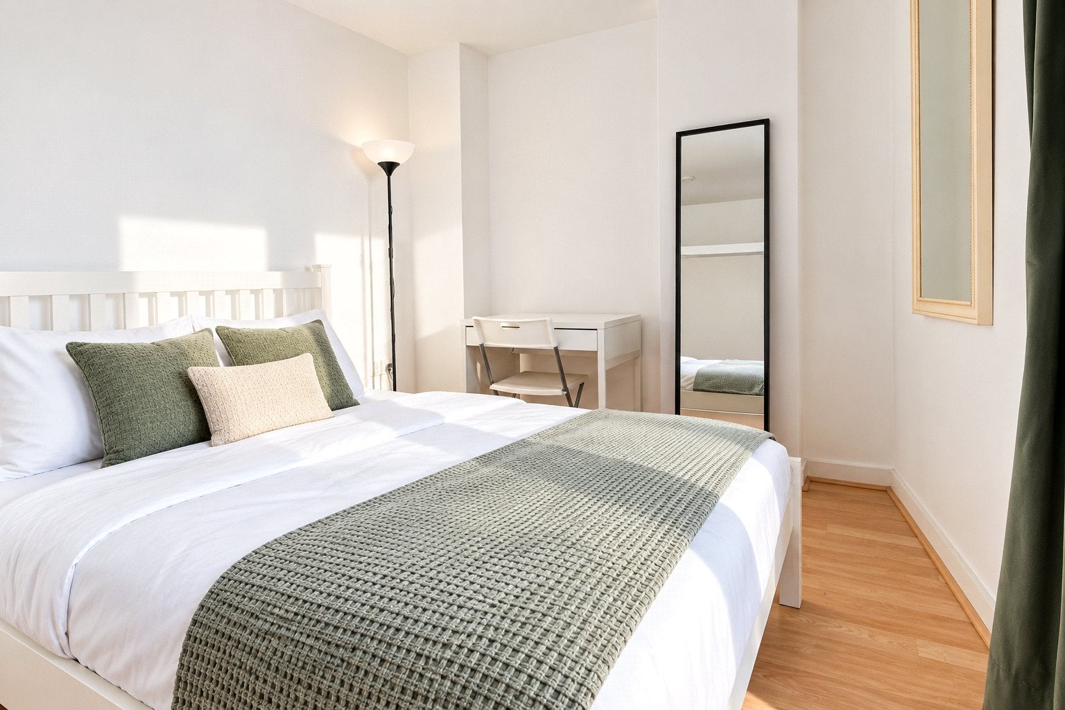 Flat Glass wharf in Bristol