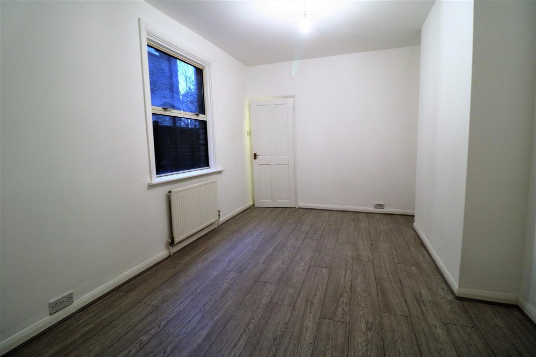 Flat Fairlawn Park in Greater London