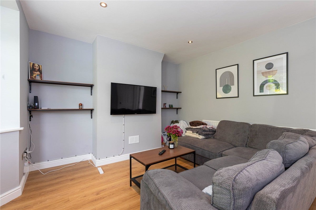 Room Mellard Street in Newcastle-under-Lyme