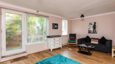 Flat Elgin Avenue in City of Westminster