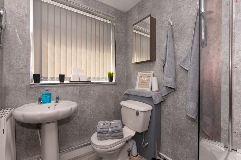 Room Parr Stocks Road in St Helens