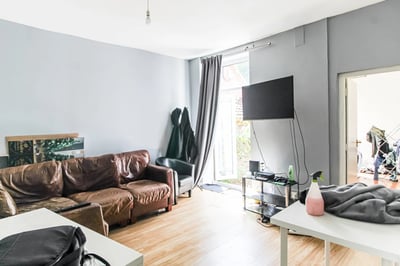 Room Brook Street in Pontypridd