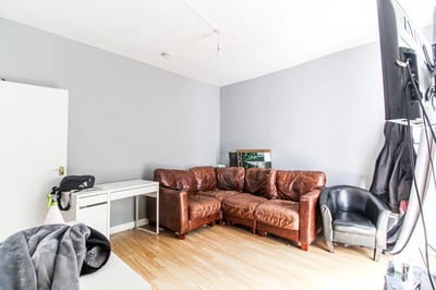 Room Brook Street in Pontypridd