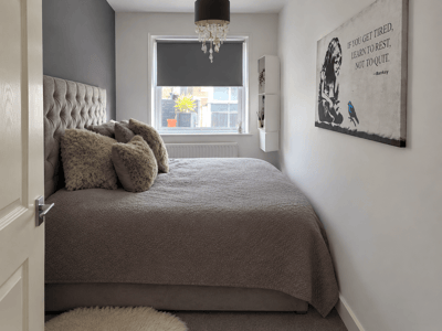 Flat Portland Road in Greater London
