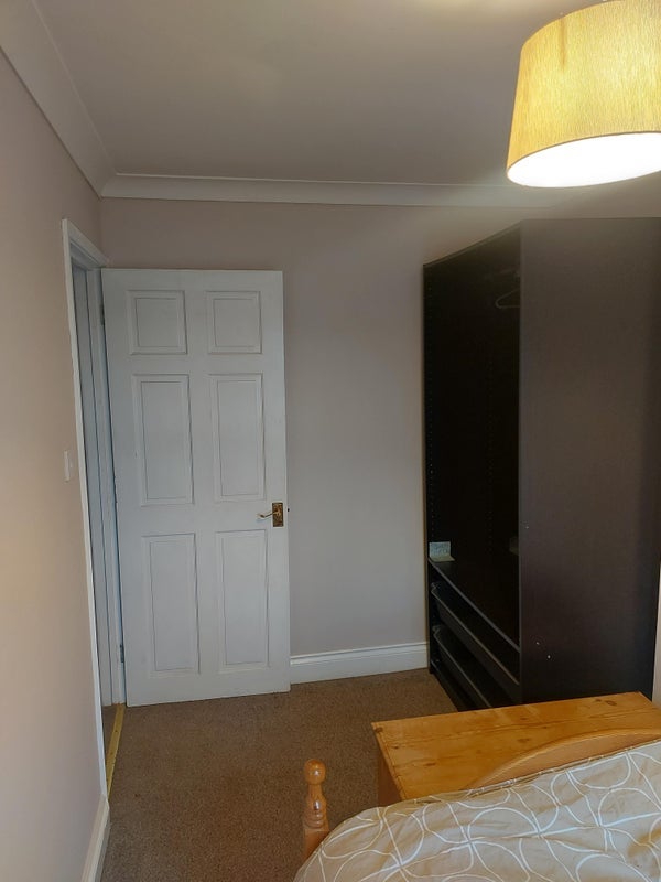 Room Churchill Road in Poole