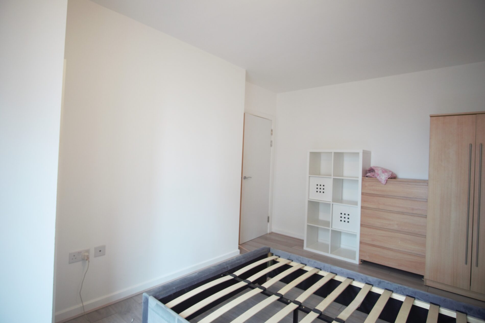 Flat Rutherford Way in Greater London