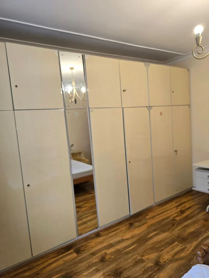 Room Forty Lane in Greater London