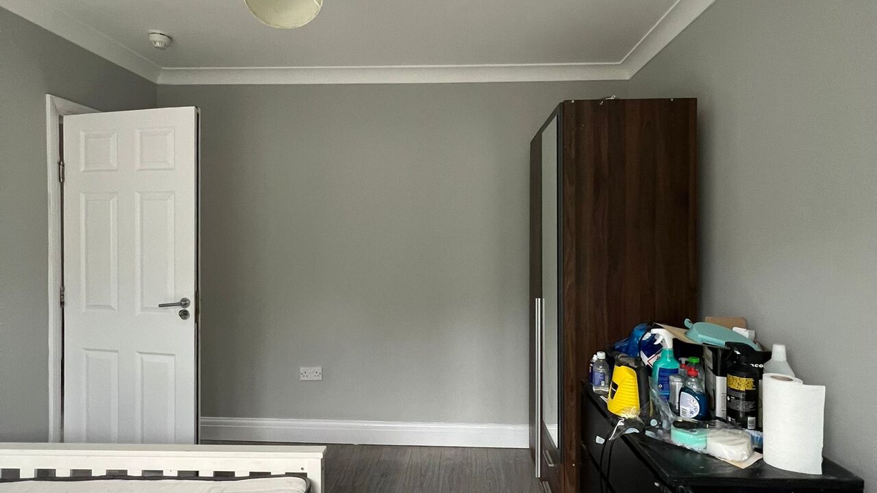 Room Meyrick Avenue in Luton