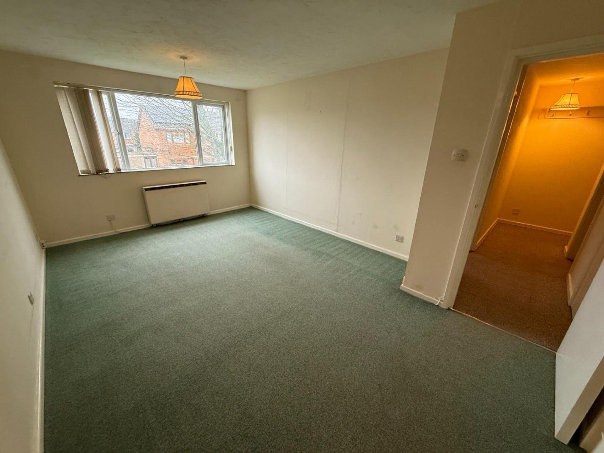 Flat Longfellow Crescent in Royal Wootton Bassett