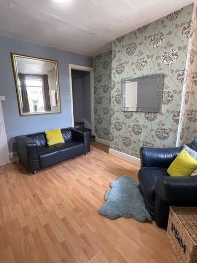 Room Wallace Road in Birmingham