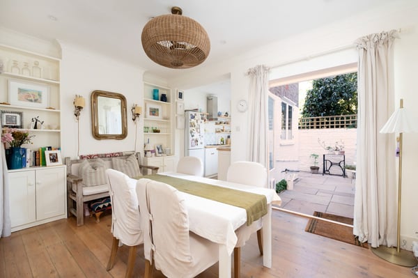 House Lefroy Road in Greater London