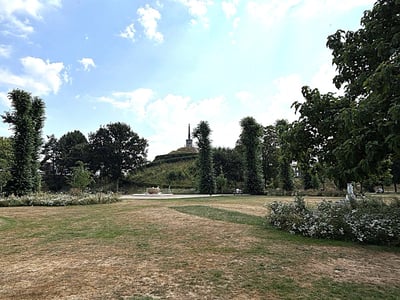 Flat Marlowe Avenue in Canterbury