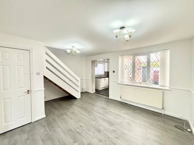 House Ansdell Drive in Tameside