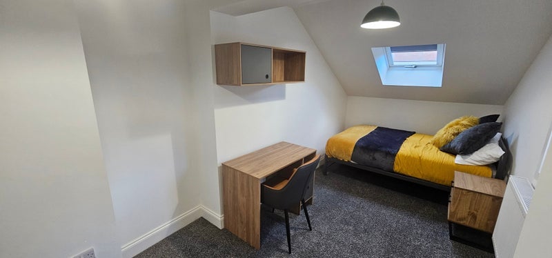 Room Sneinton Hollows in Nottingham