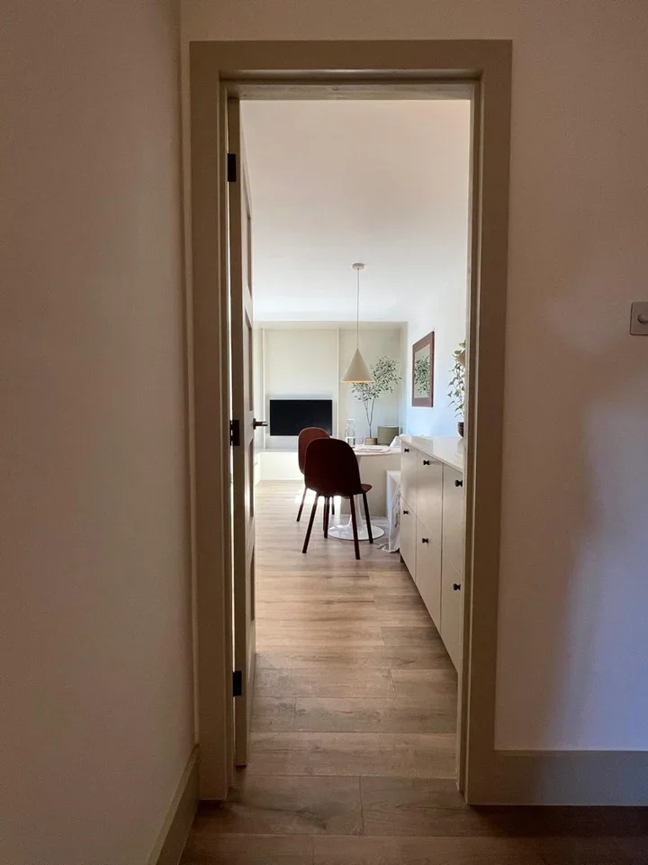 Flat Greenacre Gardens in Greater London