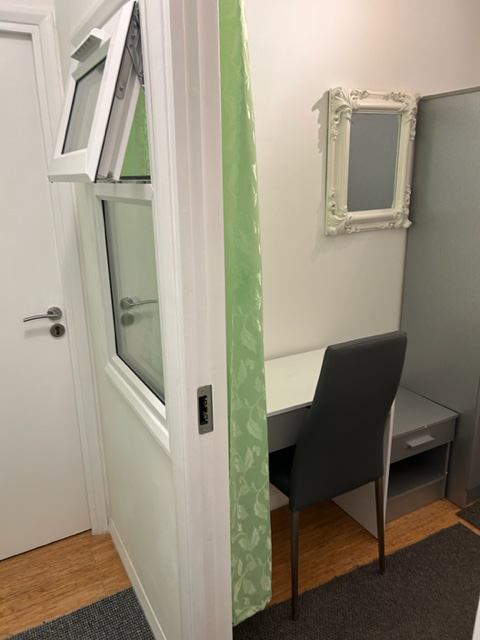 Room Beckway Street in Greater London