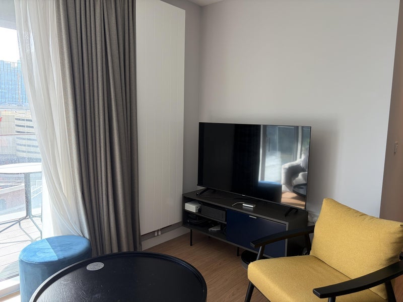 Flat Anthems Way in Greater London