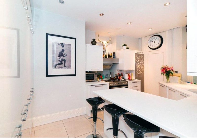Flat Torrington Place in Greater London