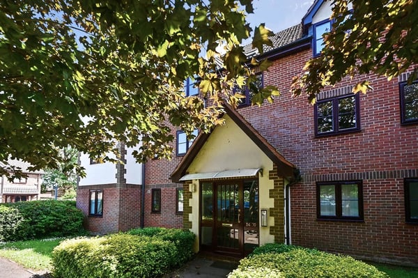 Flat Dexter Way in Hart