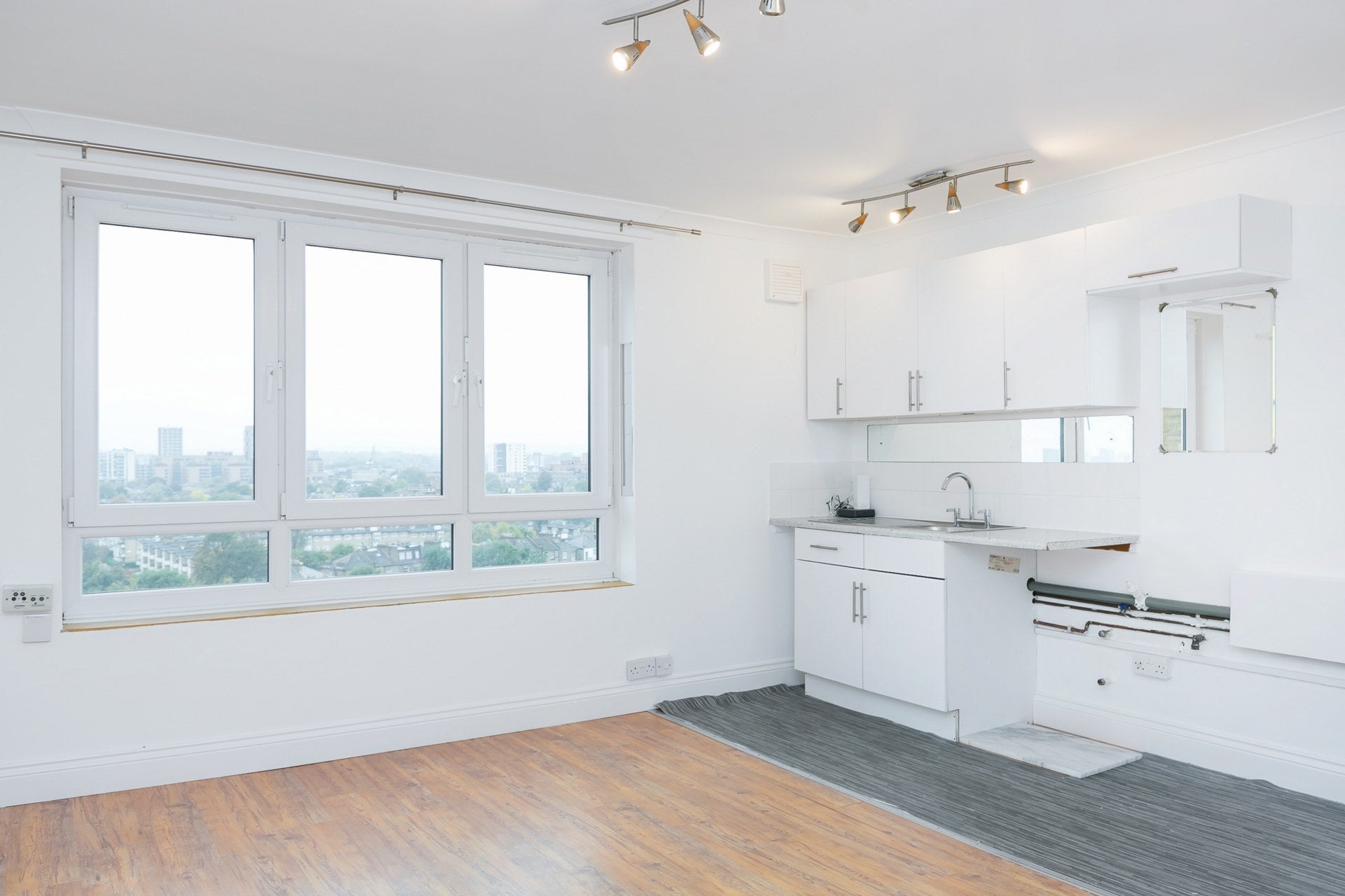 Flat Richmond Road in Greater London