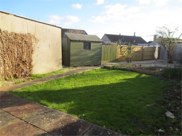 House Parklands Way in Somerton