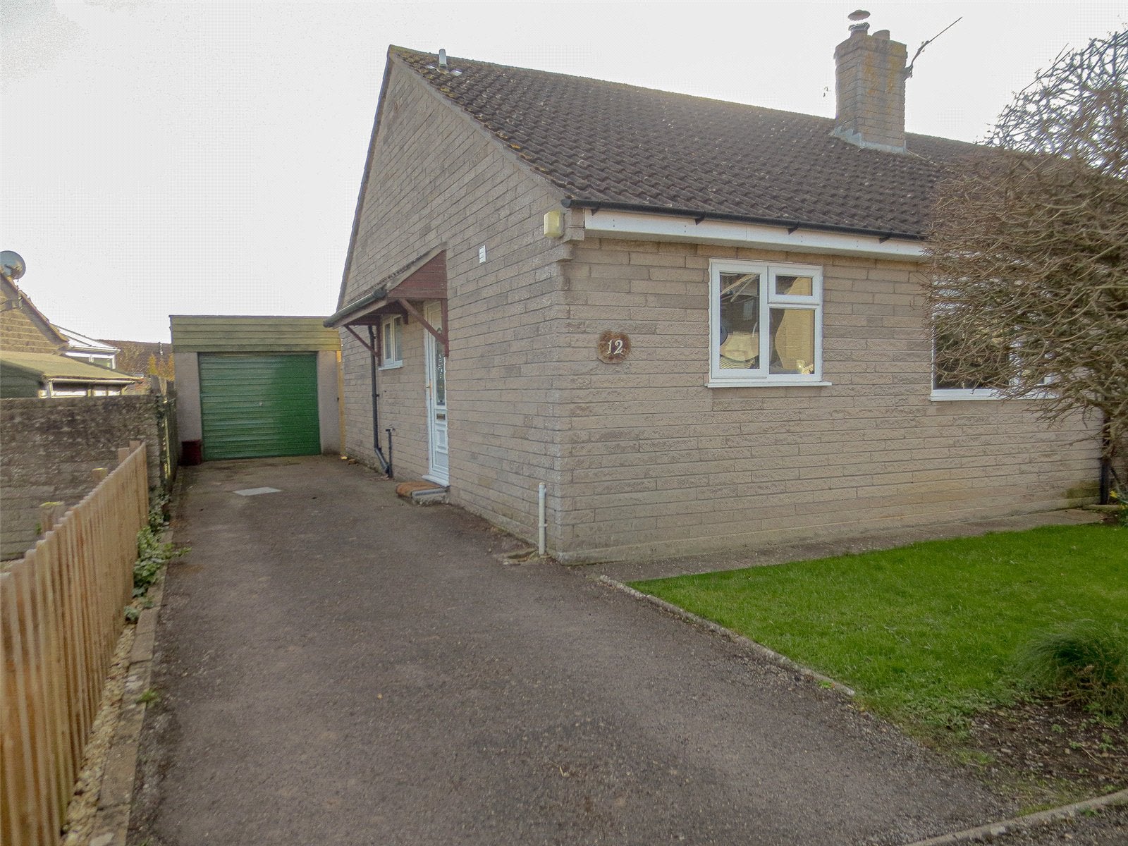 House Parklands Way in Somerton