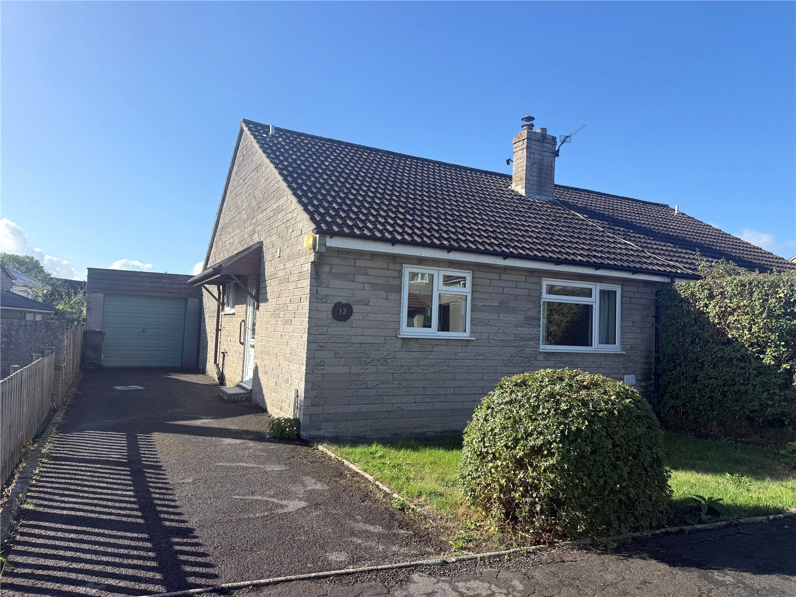 House Parklands Way in Somerton