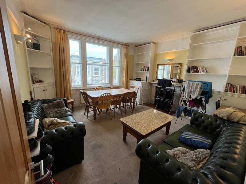 Flat Perham Road in Greater London