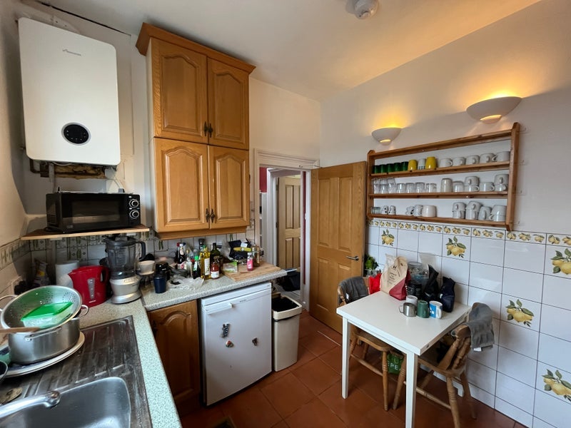 Flat Perham Road in Greater London