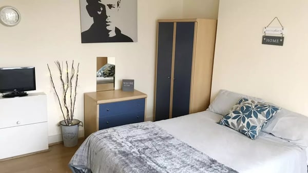 Room Brondesbury Park in Greater London
