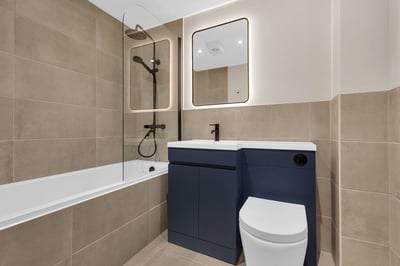 Flat Kent Road in Greater London