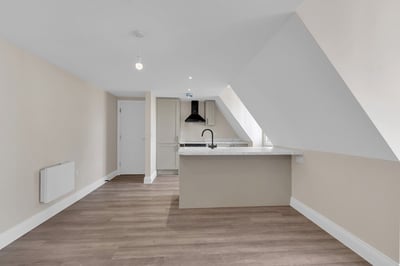 Flat Kent Road in Greater London