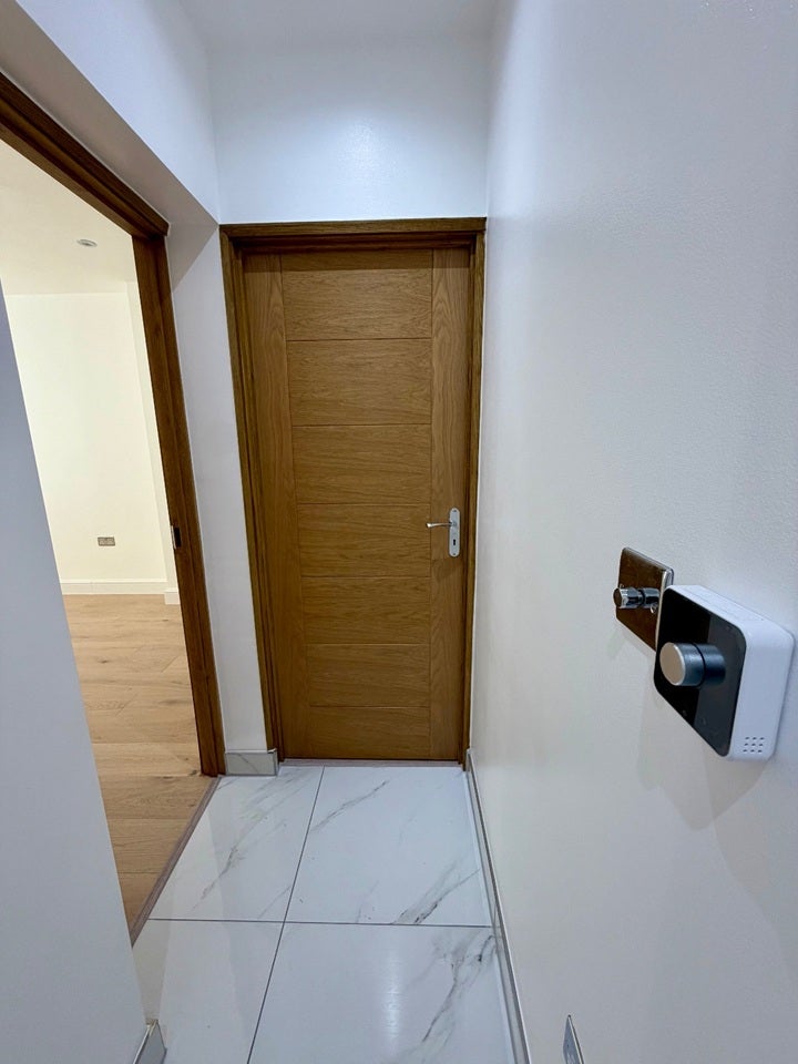 Flat Portland Avenue in Greater London