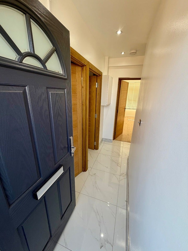 Flat Portland Avenue in Greater London