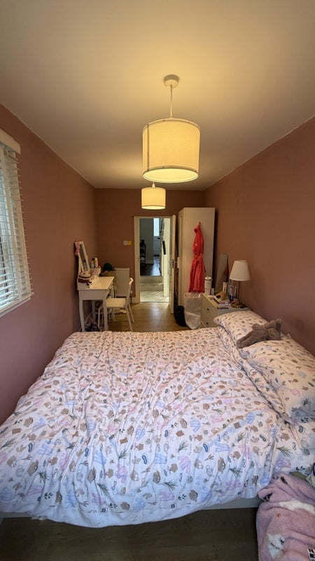 Room Northchurch Road in Greater London