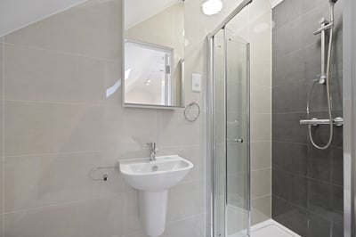 Room Hagden Lane in Watford