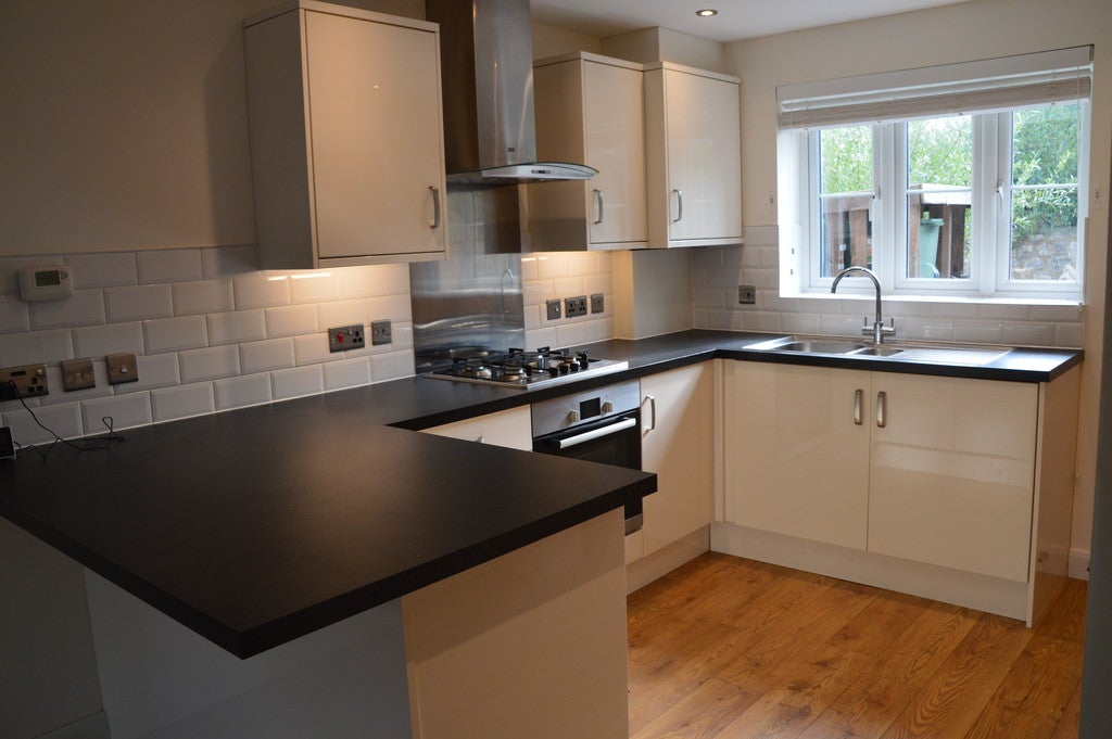 Flat Farm Close in Westbury