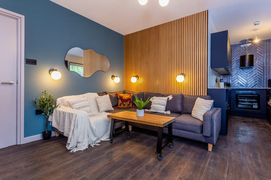 Flat Brass Thill in Durham
