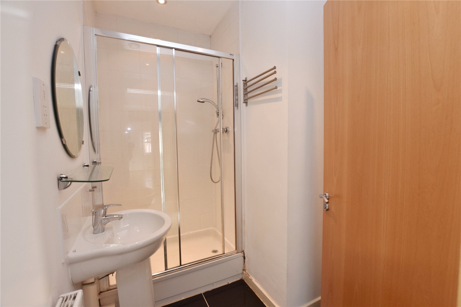 Flat Ripley Close in Leeds