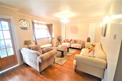 House Chalgrove Crescent in Greater London