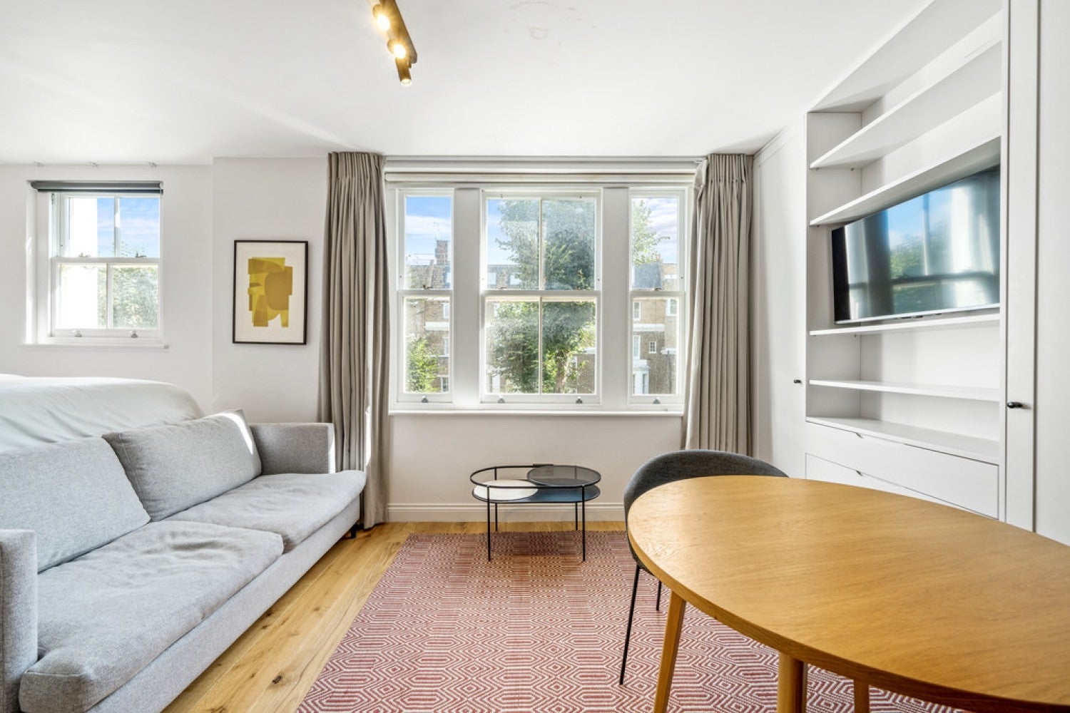 Flat Coleherne Mews in Greater London