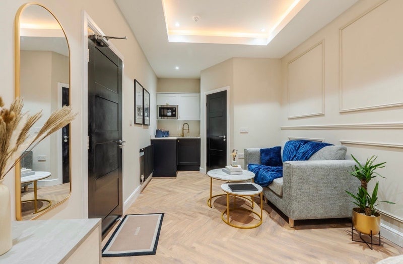 Room Ollier Street in Widnes