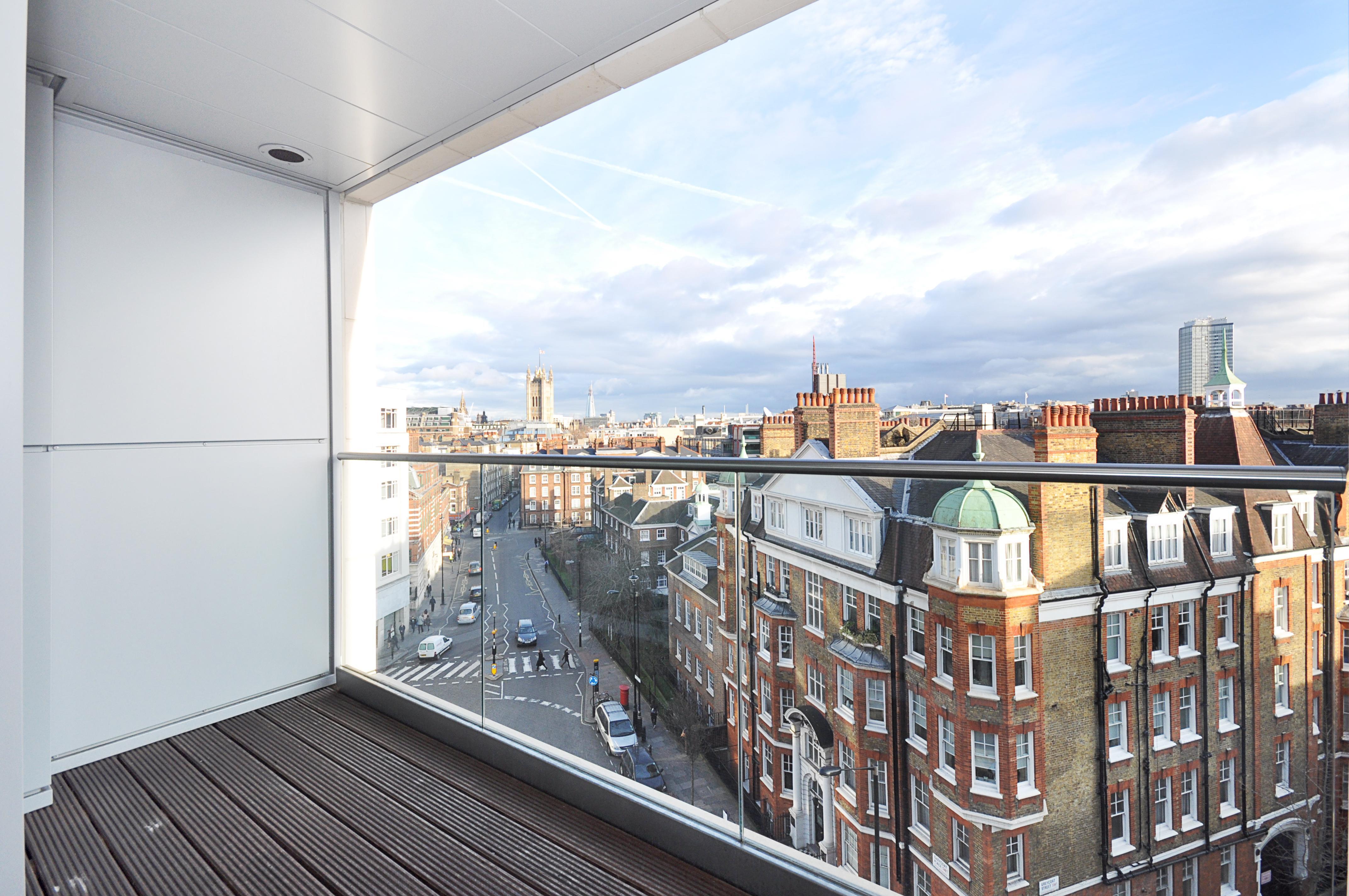 Flat Rochester Row in City of Westminster