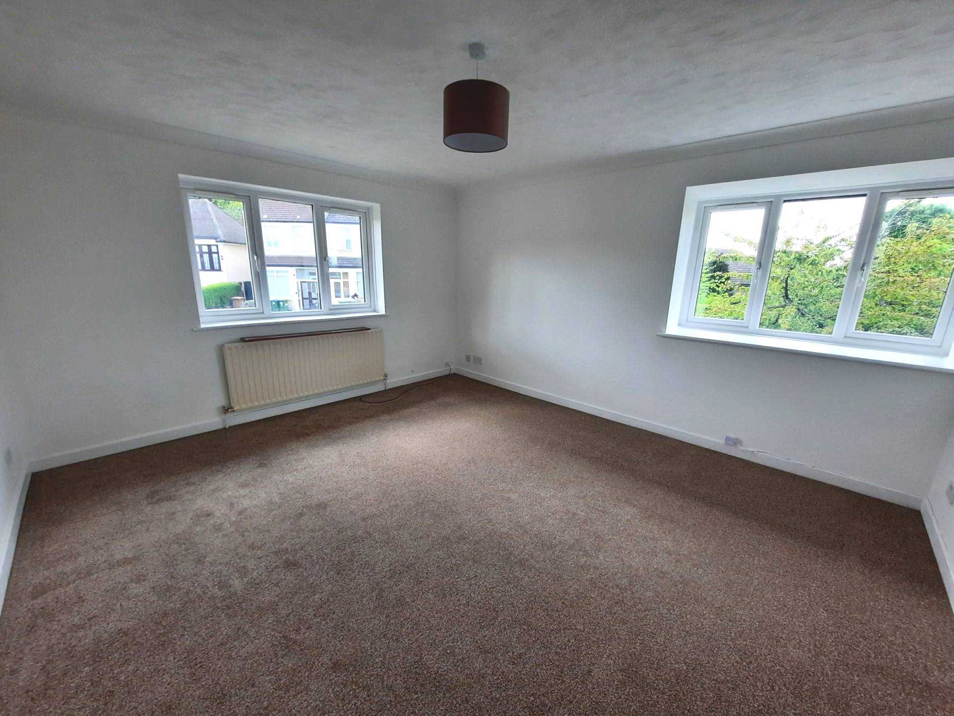 Flat New Road in Greater London