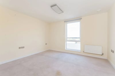 Flat Kingston Road in Greater London