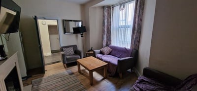 Room Hedon Road in Hull