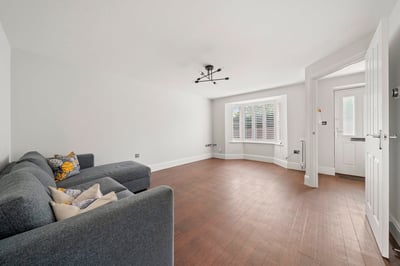 House Grange Road in Chalfont St Peter