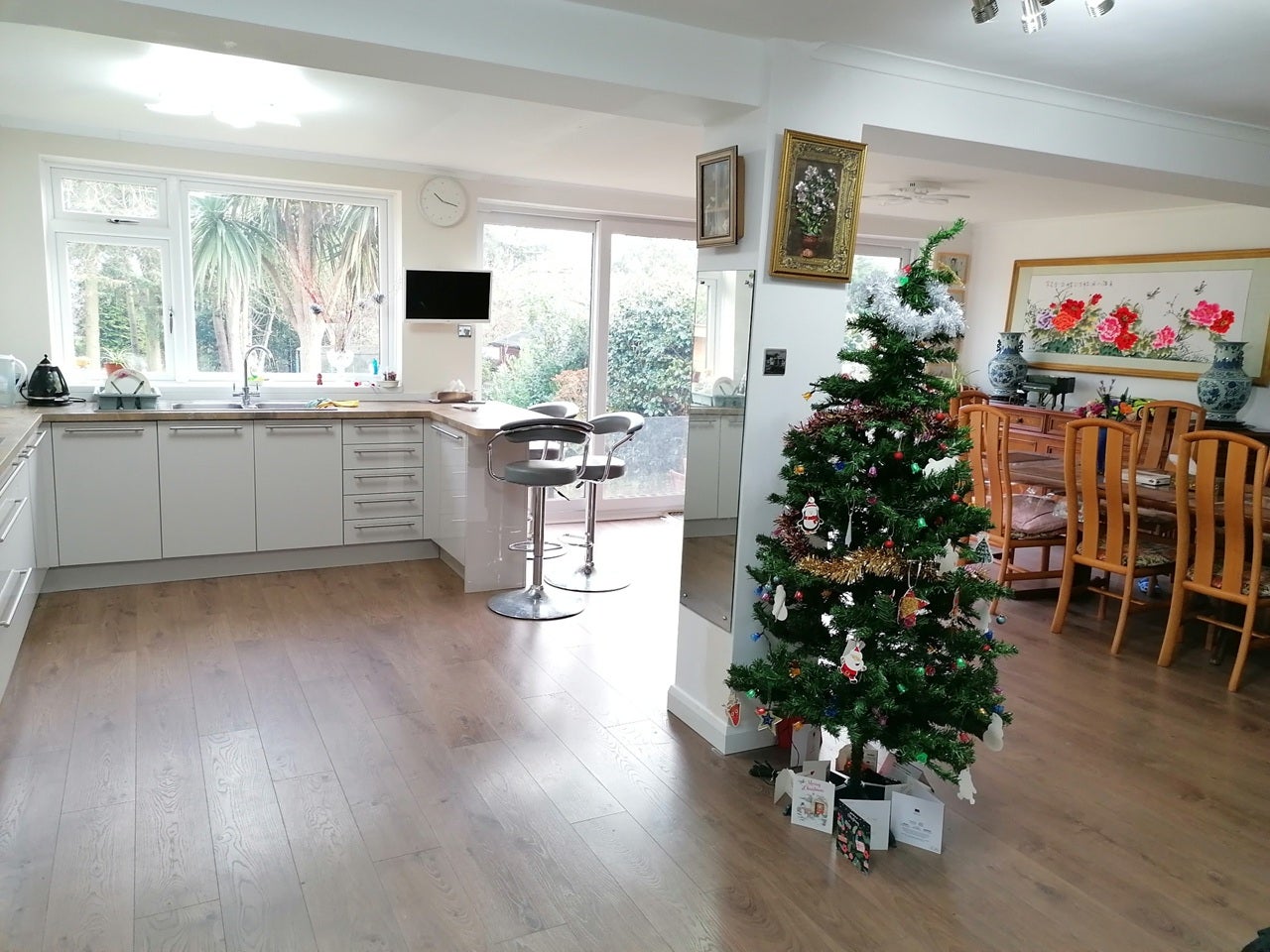 House Thatcham Gardens in Greater London