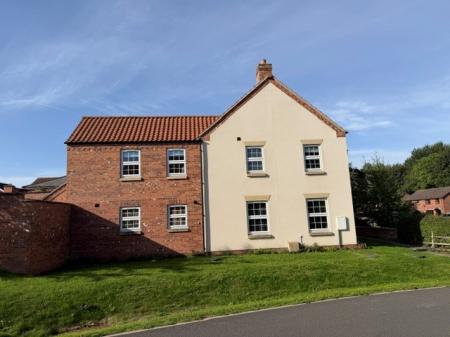 Flat Eastfield Road in East Lindsey